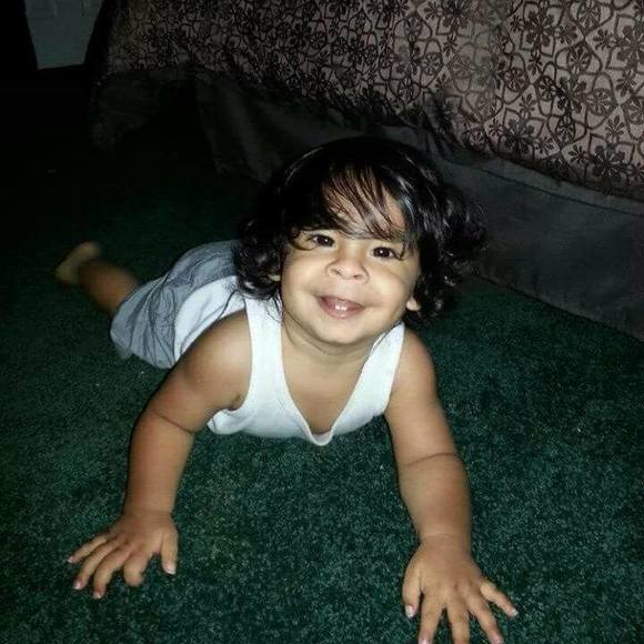 Meet your Posher, Lakeysha. Everything sanitized - Picture 1 of 5